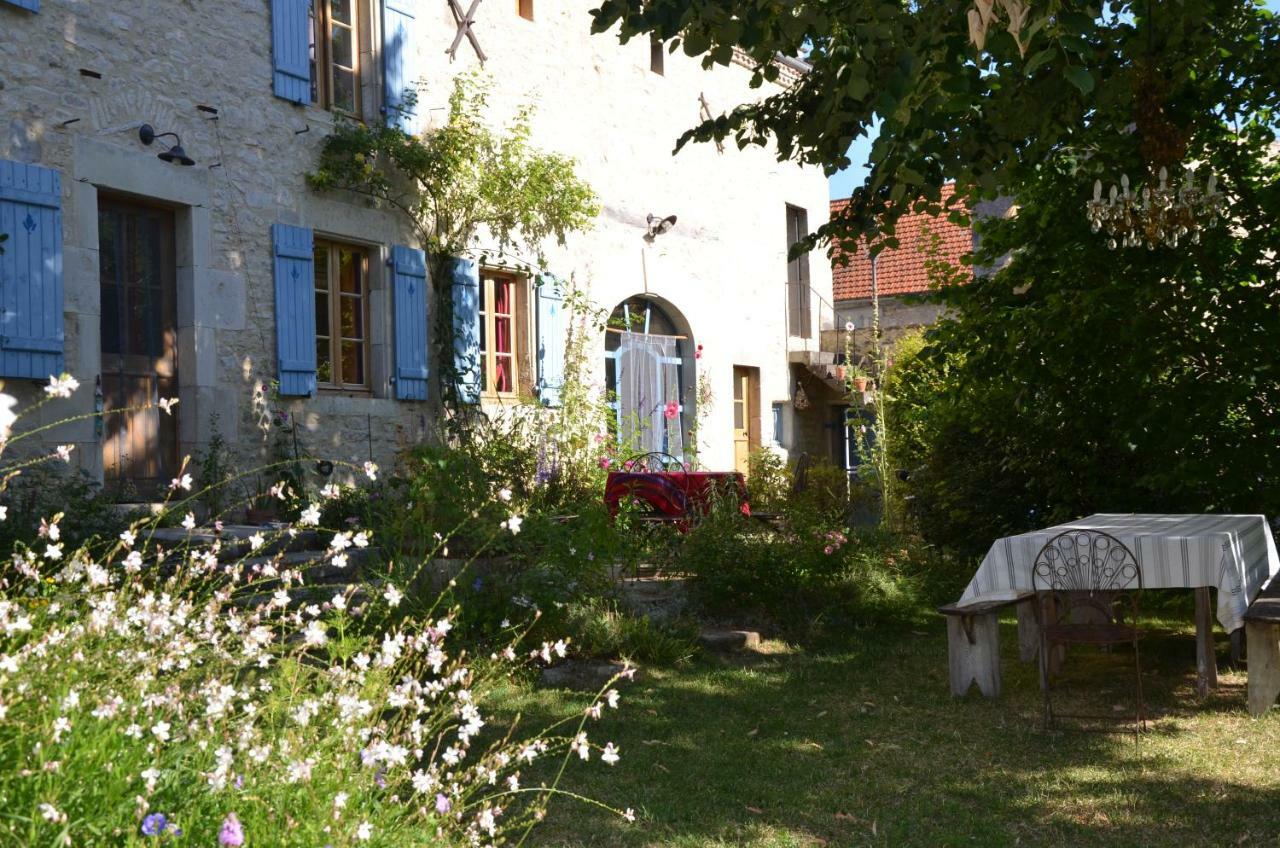 Bed and Breakfast Le Vieux Velo Chaptuzat Екстер'єр фото