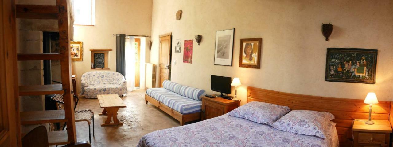 Bed and Breakfast Le Vieux Velo Chaptuzat Екстер'єр фото